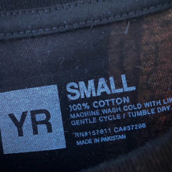 Young and Reckless LA graphic tee - Picture 2 of 2